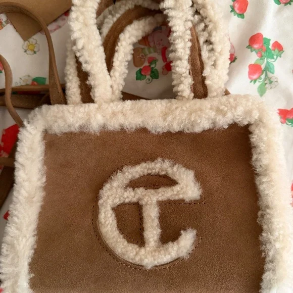 UGG x TELFAR Small Shopper - Picture 3 of 10